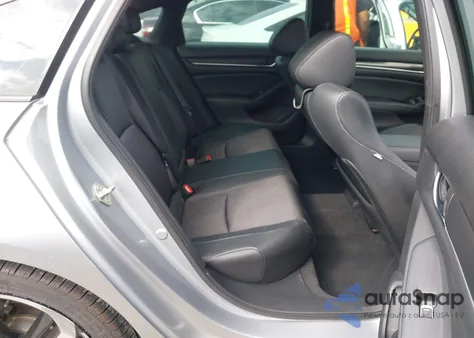 2019 Honda Accord Sport z USA, uszkodzony, nr VIN 1HGCV1F35KA106304